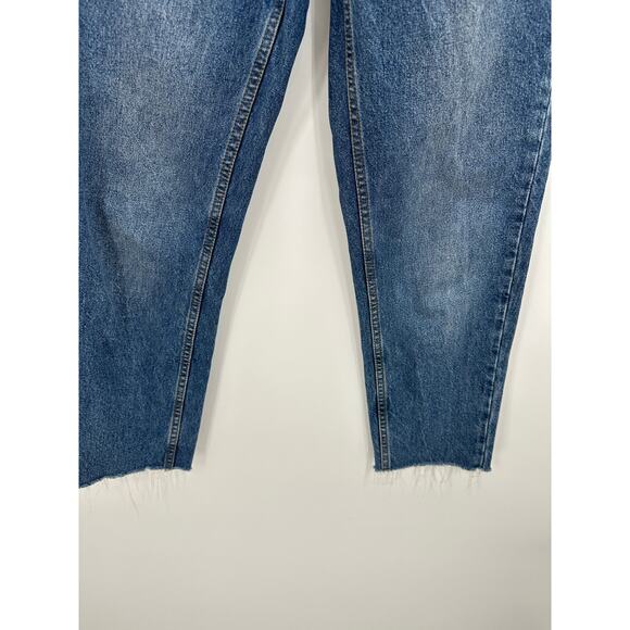 Free People We The Free Denim Tapered Mom jeans Raw Hem Cotton Women Size 25 - Picture 3 of 9